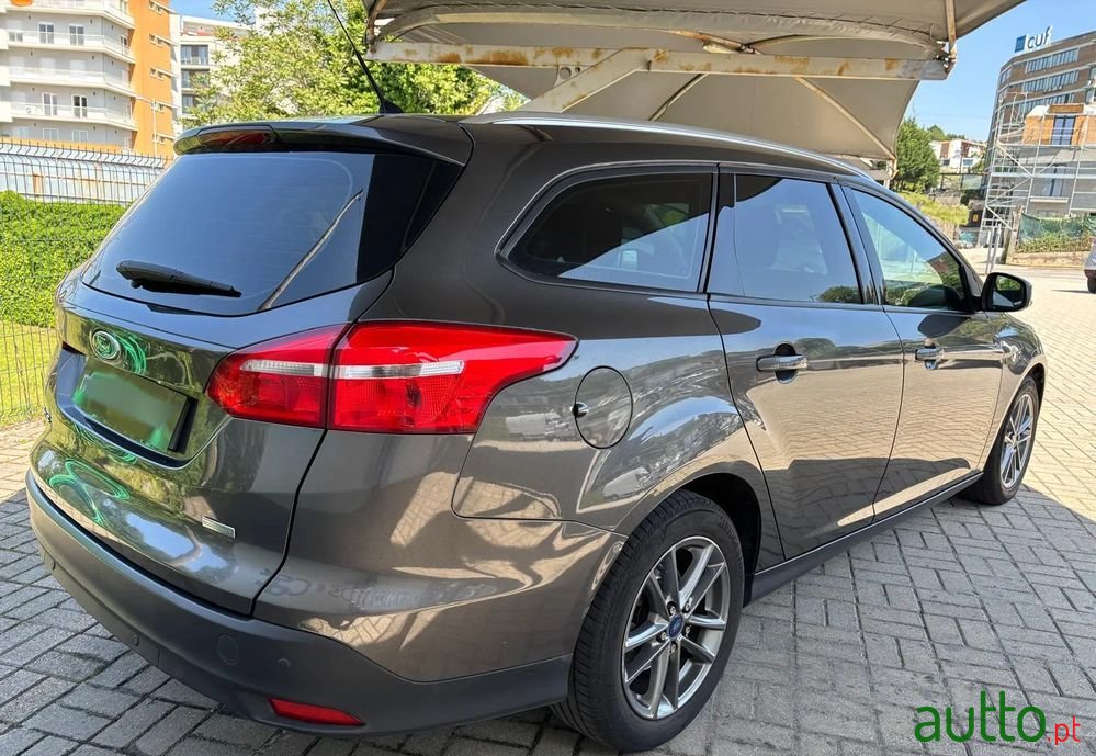 2016' Ford Focus Sw photo #2