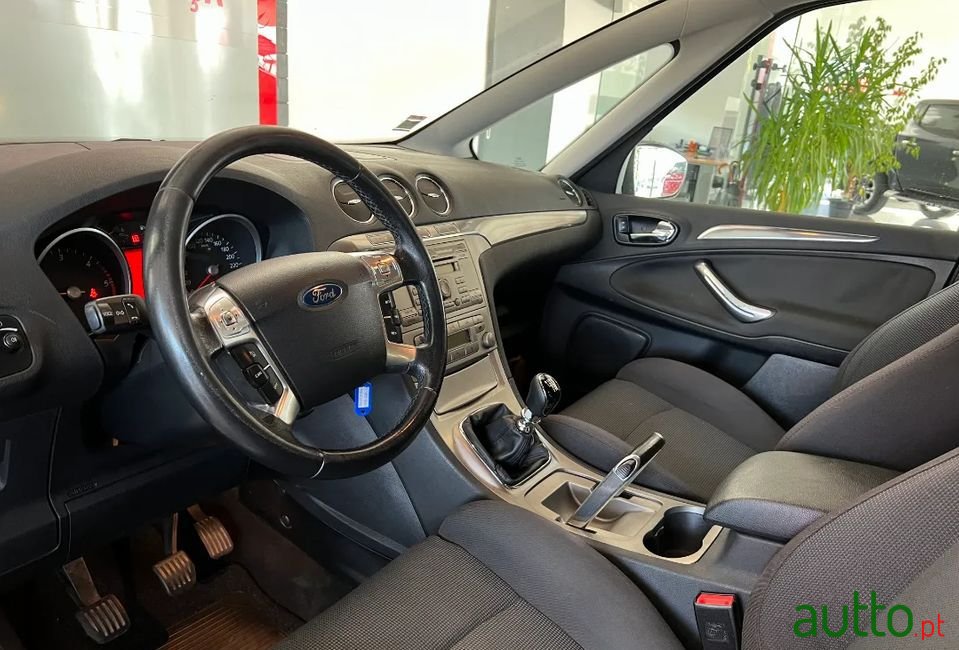 2007' Ford S-Max photo #5