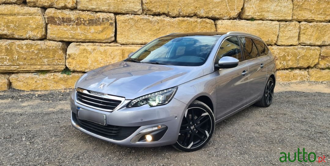 2015' Peugeot 308 Sw photo #1