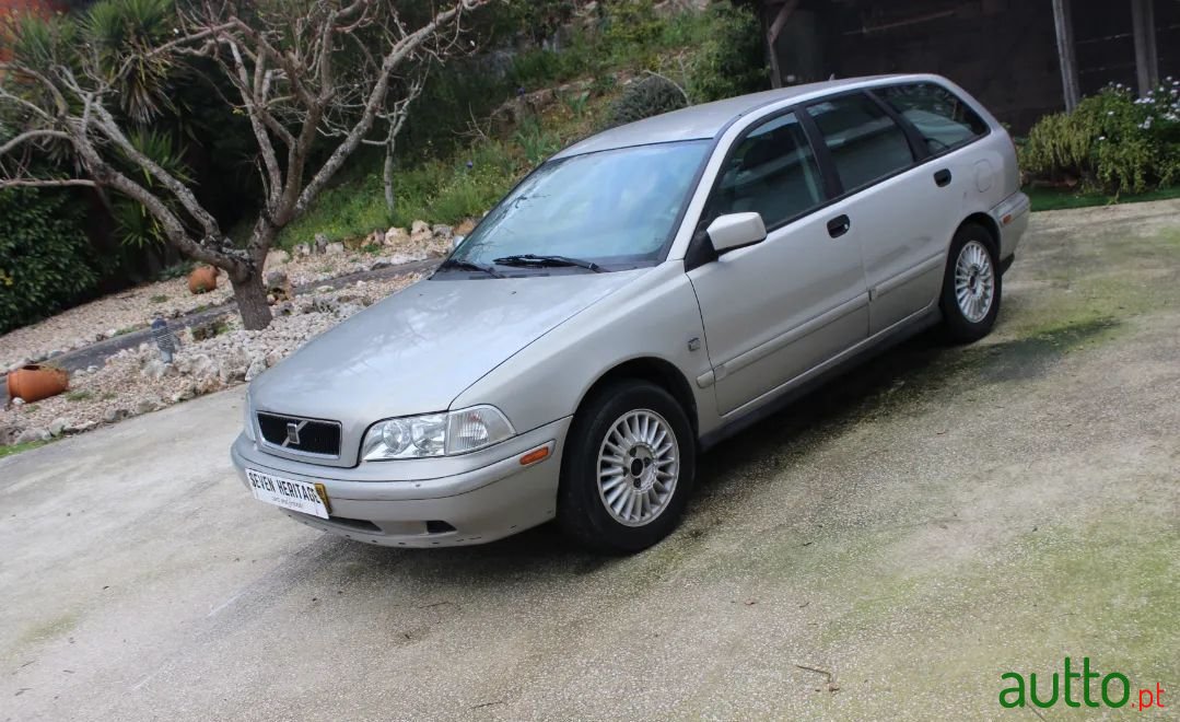 1998' Volvo V40 photo #4