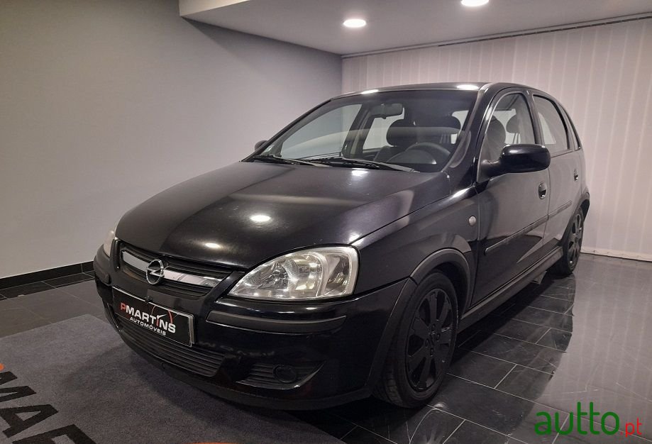 2004' Opel Corsa photo #1