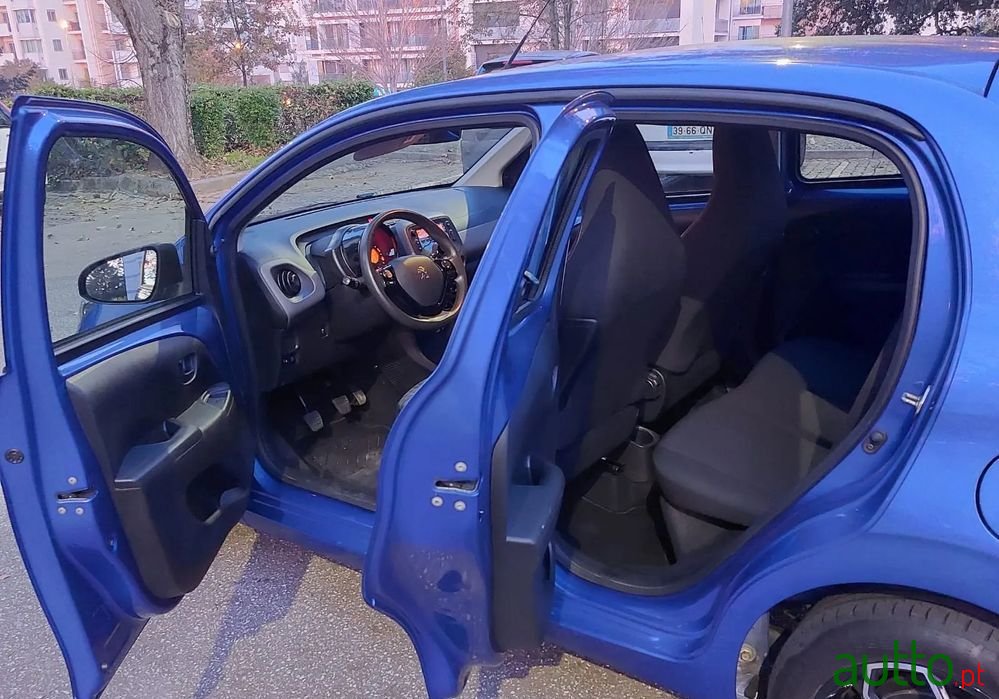 2020' Peugeot 108 photo #6