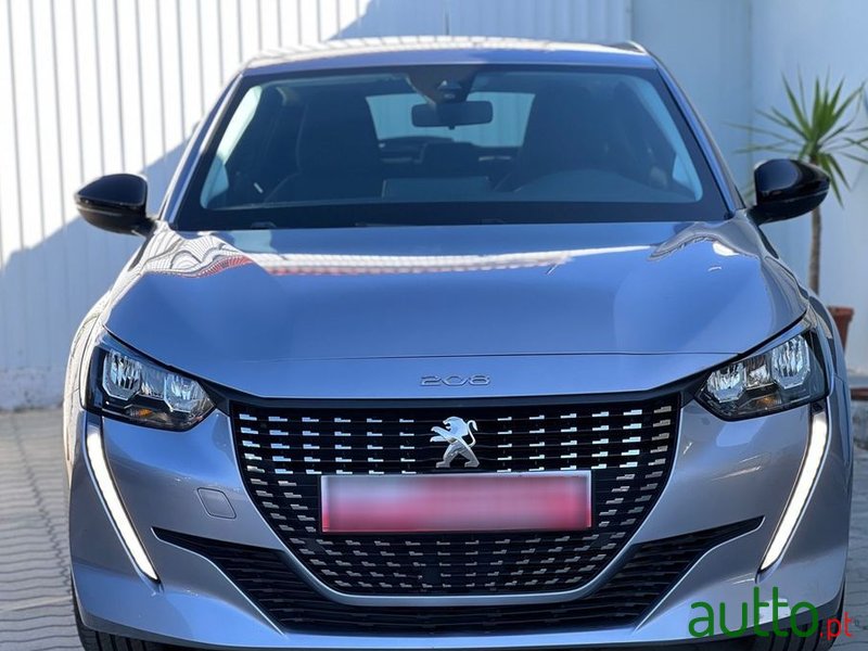 2022' Peugeot 208 photo #2