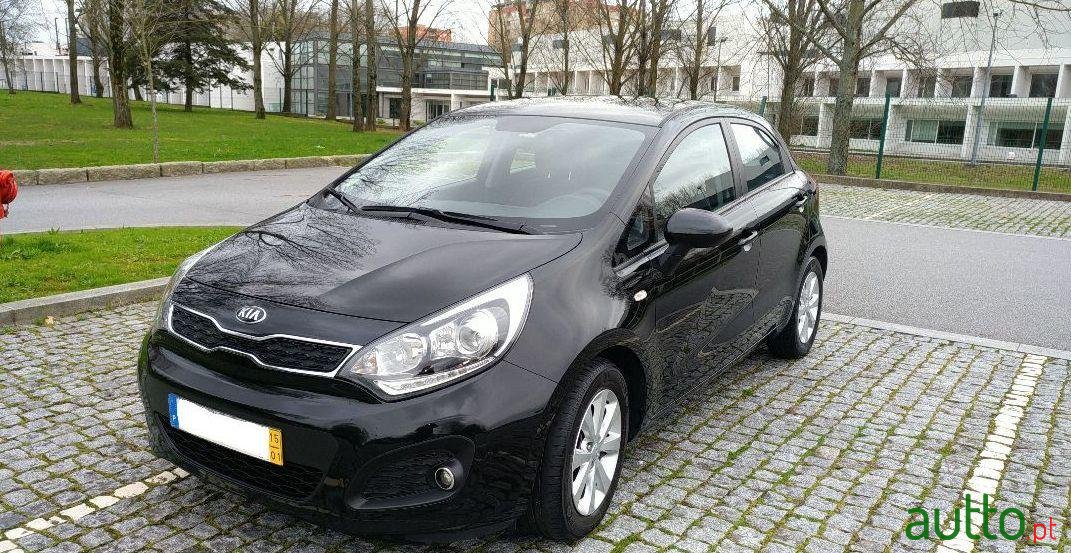 2015' Kia Rio photo #1