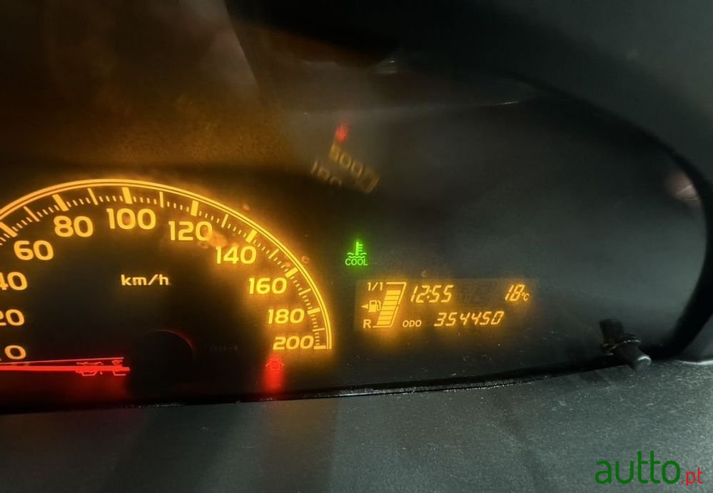 2010' Toyota Yaris photo #5