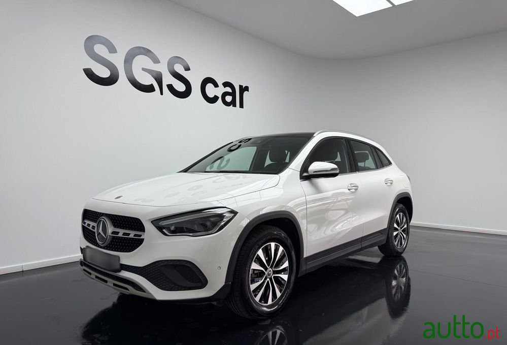 2021' Mercedes-Benz Classe Gla E Style photo #1