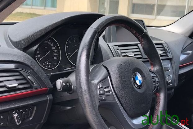 2012' BMW 118 D-Line Sport photo #1