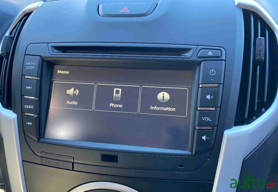 2020' Isuzu D-Max photo #7