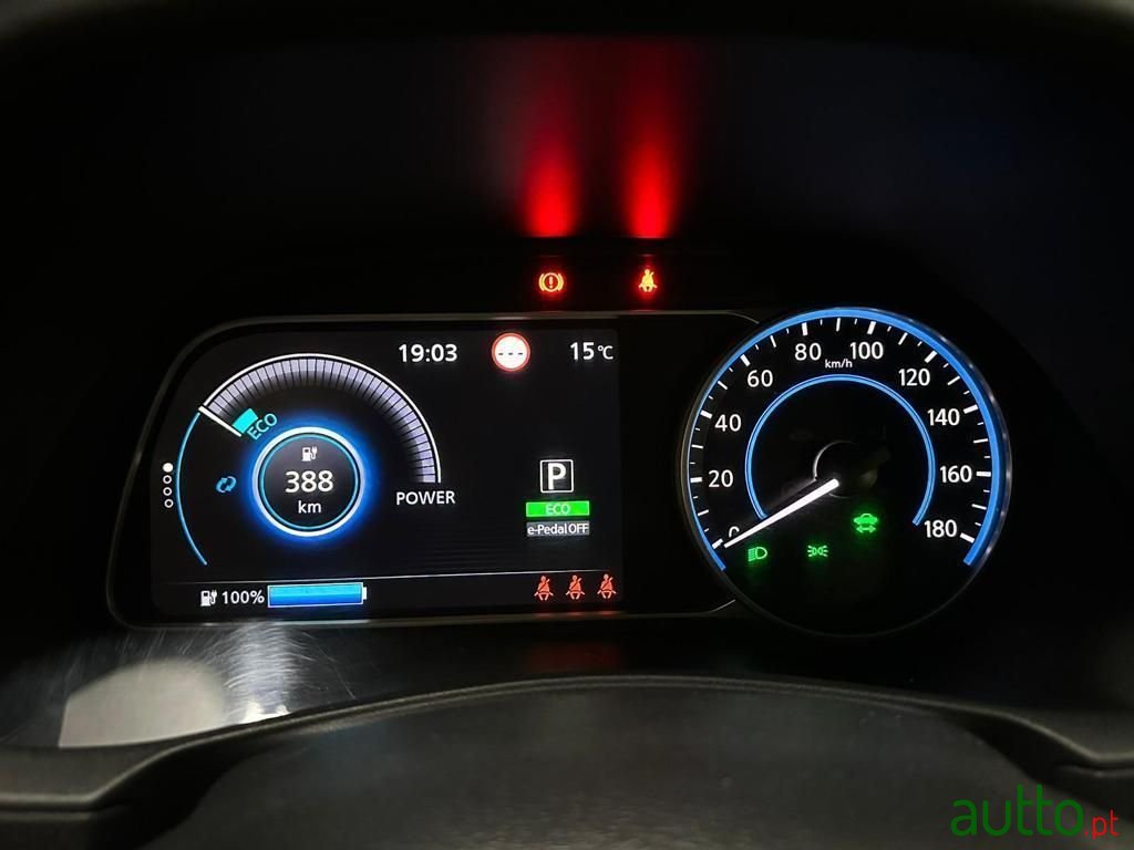 2021' Nissan Leaf photo #4