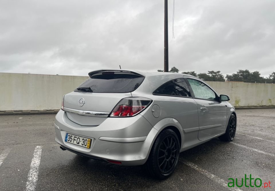 2008' Opel Astra-Gtc photo #5