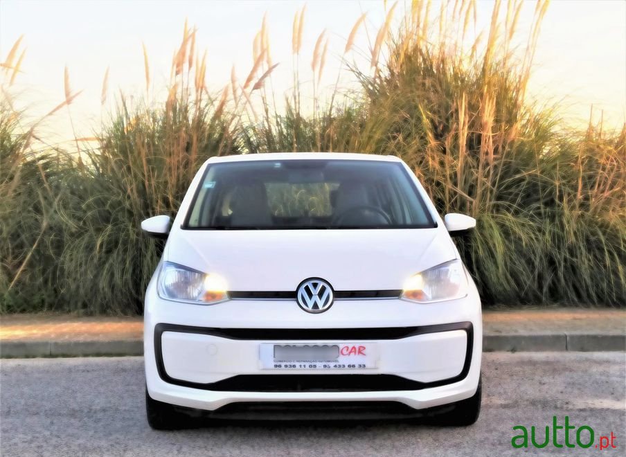 2019' Volkswagen Up photo #3