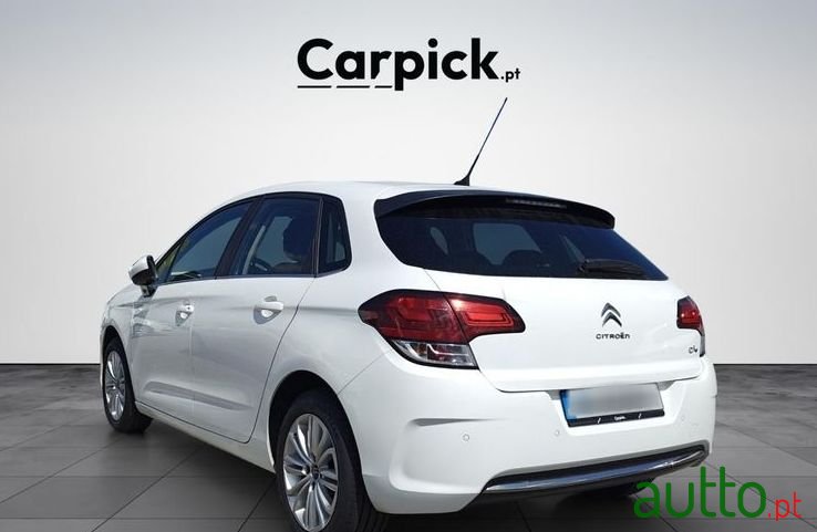 2016' Citroen C4 1.2 Puretech Feel photo #3