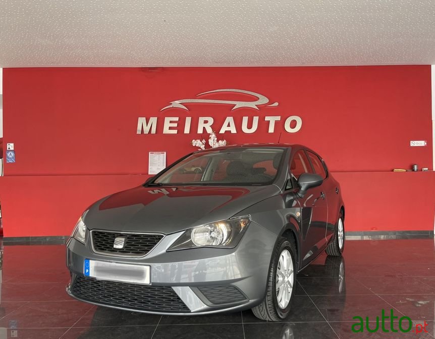 2013' SEAT Ibiza photo #1