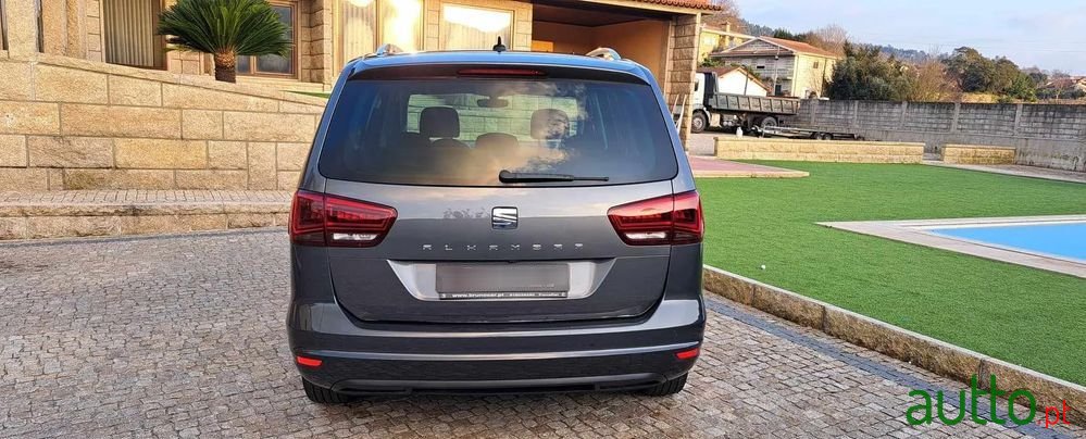 2018' SEAT Alhambra photo #5