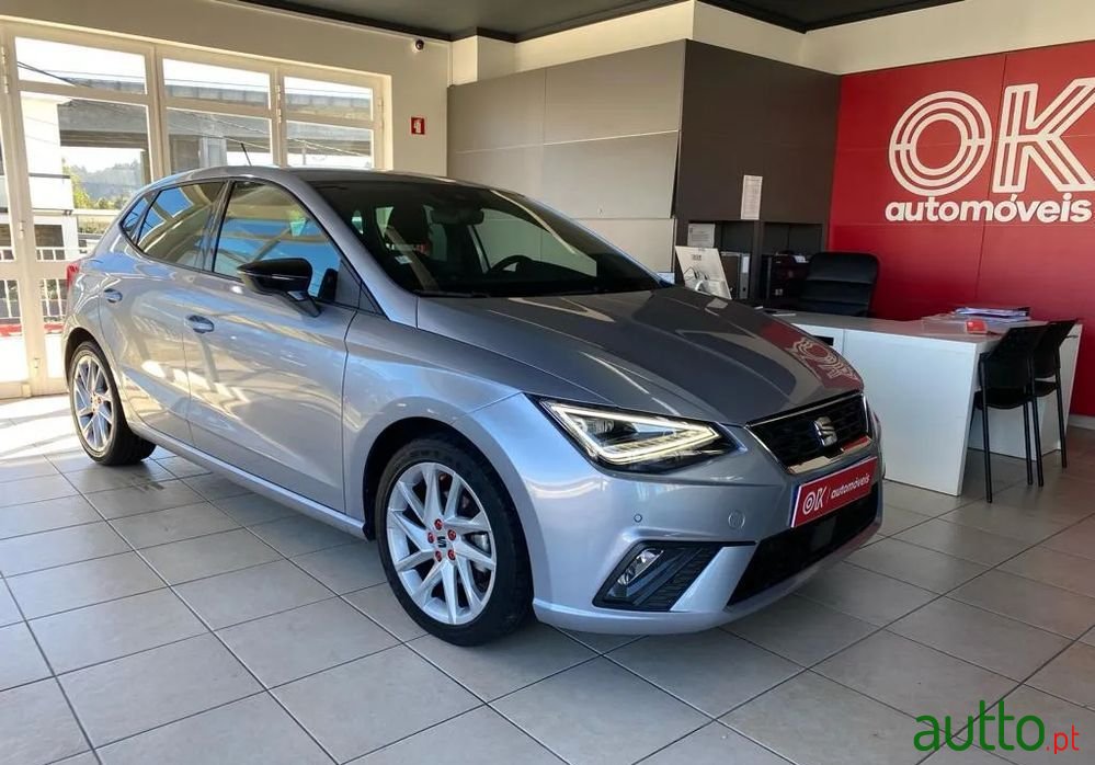 2022' SEAT Ibiza 1.0 Tsi Fr photo #2