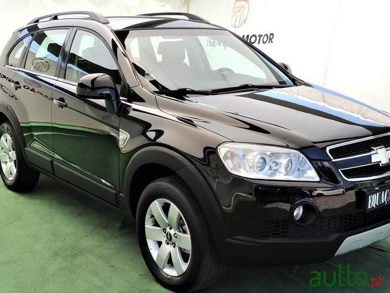 2009' Chevrolet Captiva photo #2