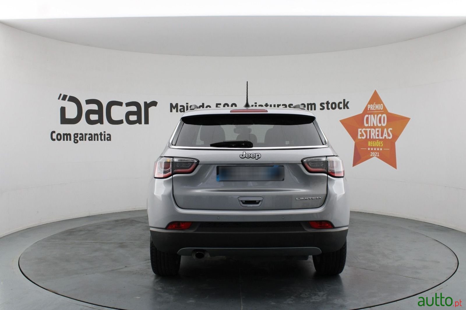 2019' Jeep Compass photo #6