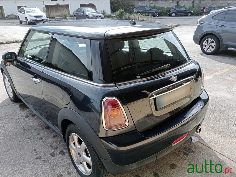 2008' MINI One 3 Portas photo #4