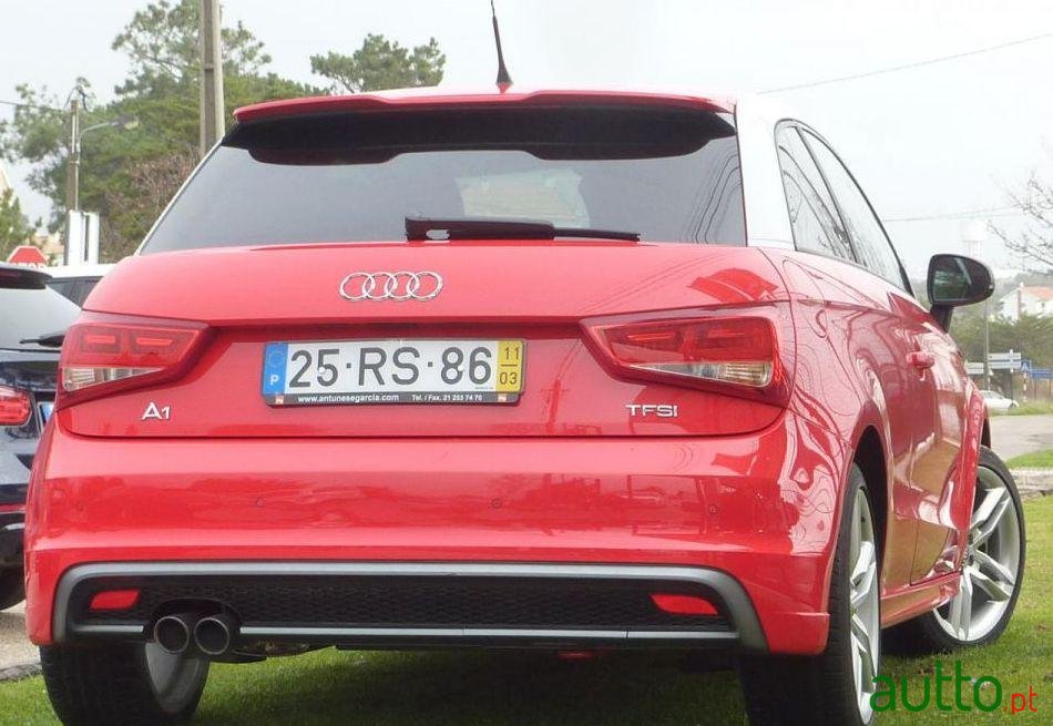 2011' Audi A1 1.4 Tfsi S-Line photo #2