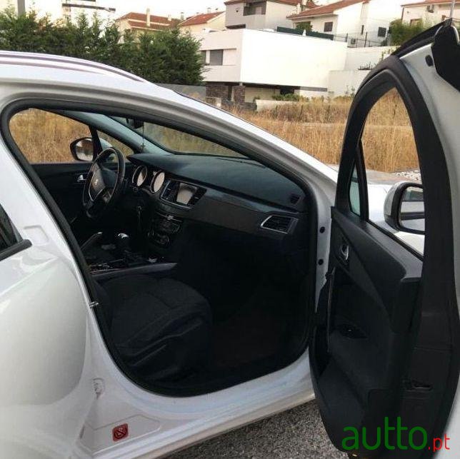 2013' Peugeot 508 Sw photo #1