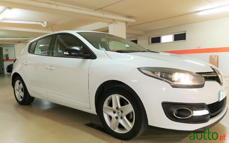 2015' Renault Megane photo #3