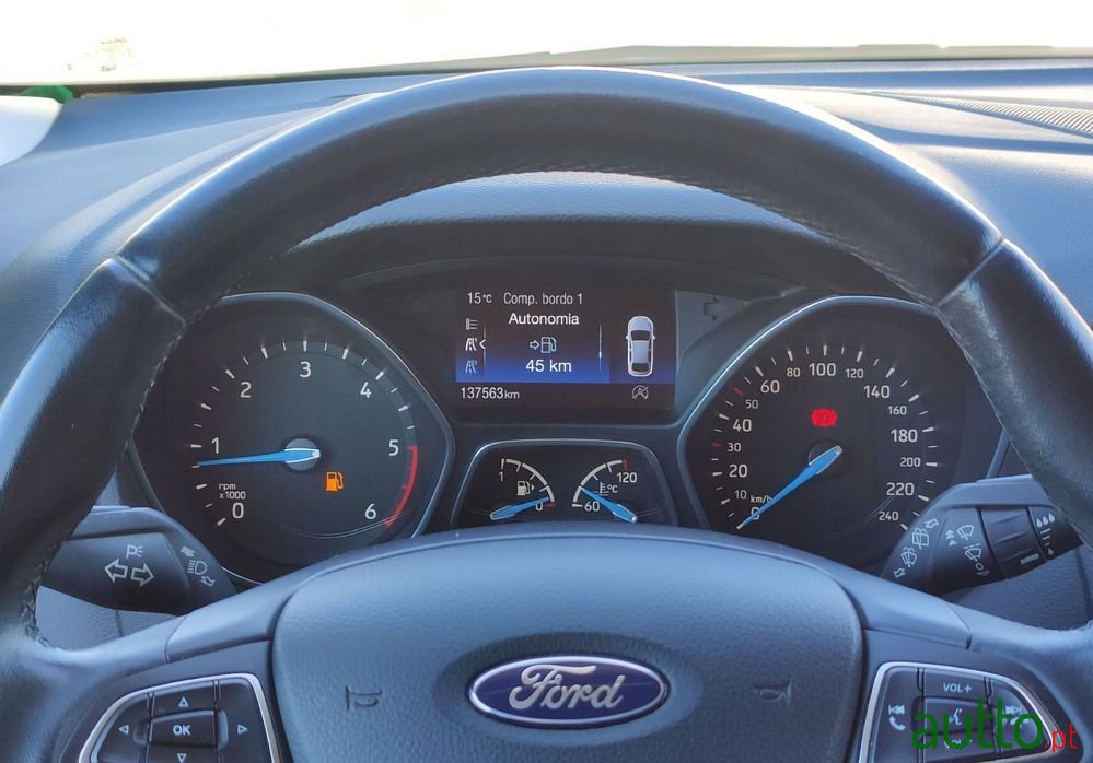 2017' Ford Focus 1.5 Tdci Titanium photo #6