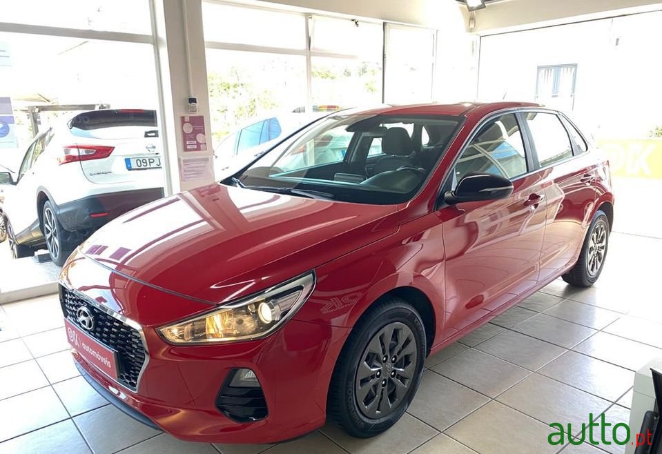 2018' Hyundai i30 Comfort photo #3