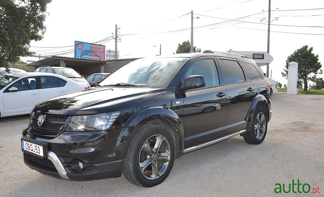 2015' Fiat Freemont photo #3