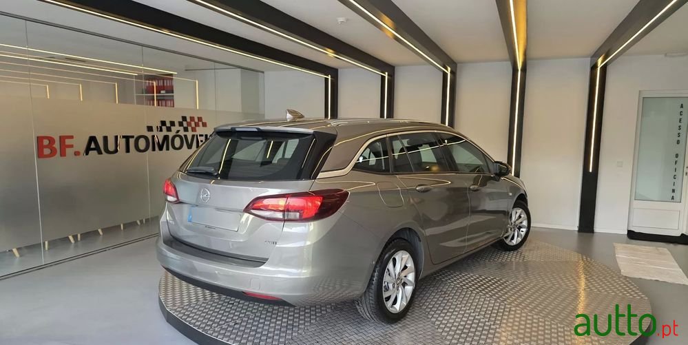 2017' Opel Astra Sports Tourer photo #4