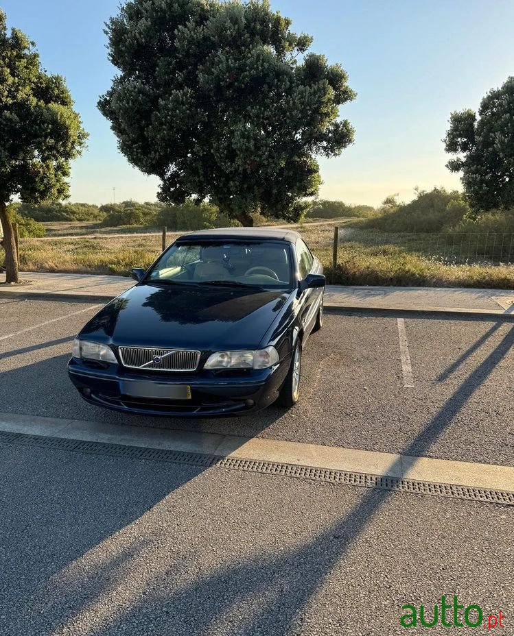 1999' Volvo C70 Cabrio 2.0 Ht photo #2