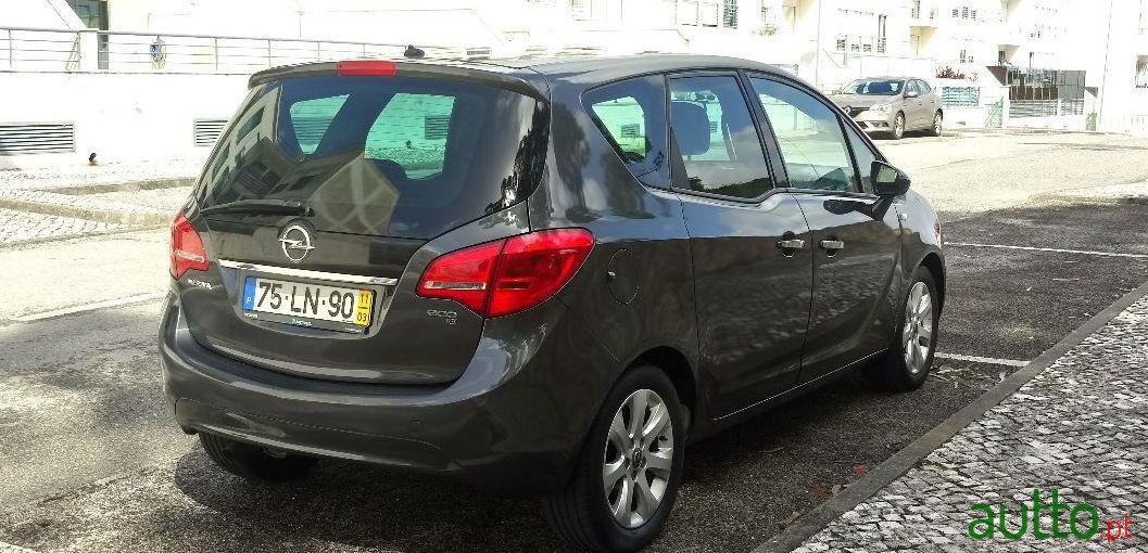 2011' Opel Meriva photo #2