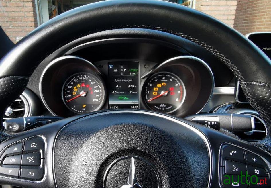 2015' Mercedes-Benz C-350 photo #3