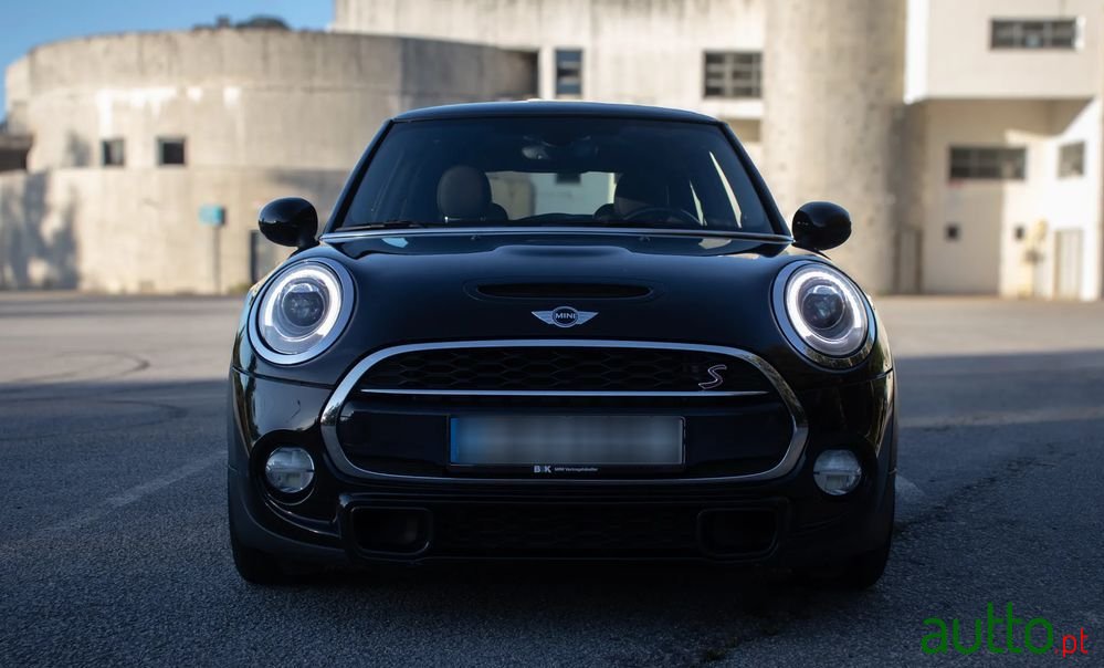 2015' MINI Cooper S 3 Portas photo #2