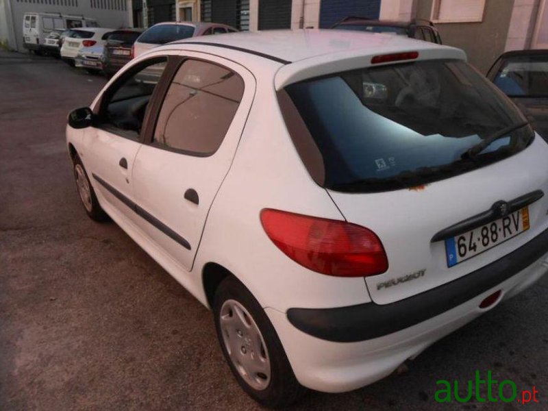 2001' Peugeot 206 photo #1