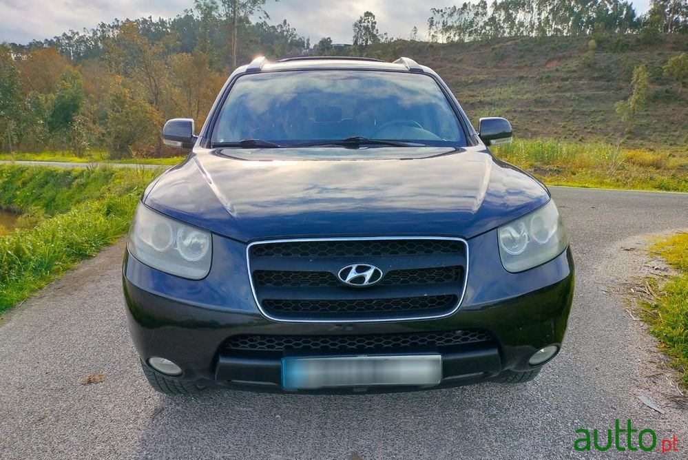 2009' Hyundai Santa Fe photo #1