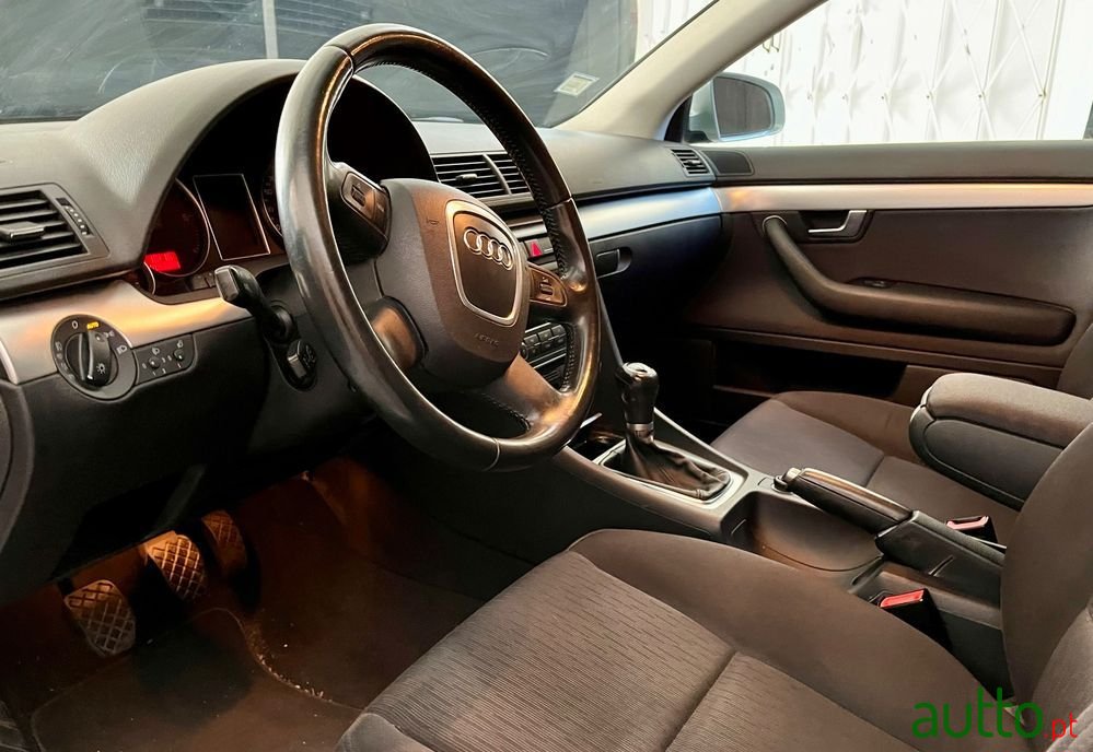 2007' Audi A4 2.0 Tdi S-Line photo #6