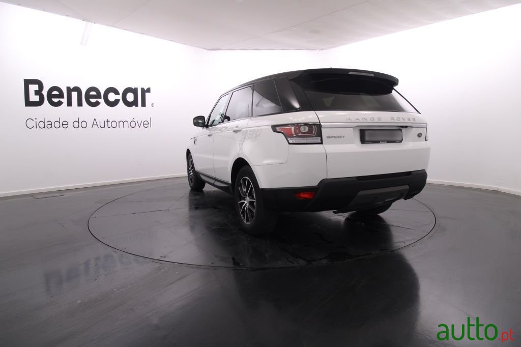 2019' Land Rover Range Rover Sport photo #5