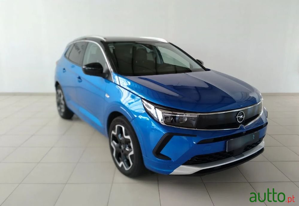 2022' Opel Grandland 1.6 T Phev Ultimate photo #3