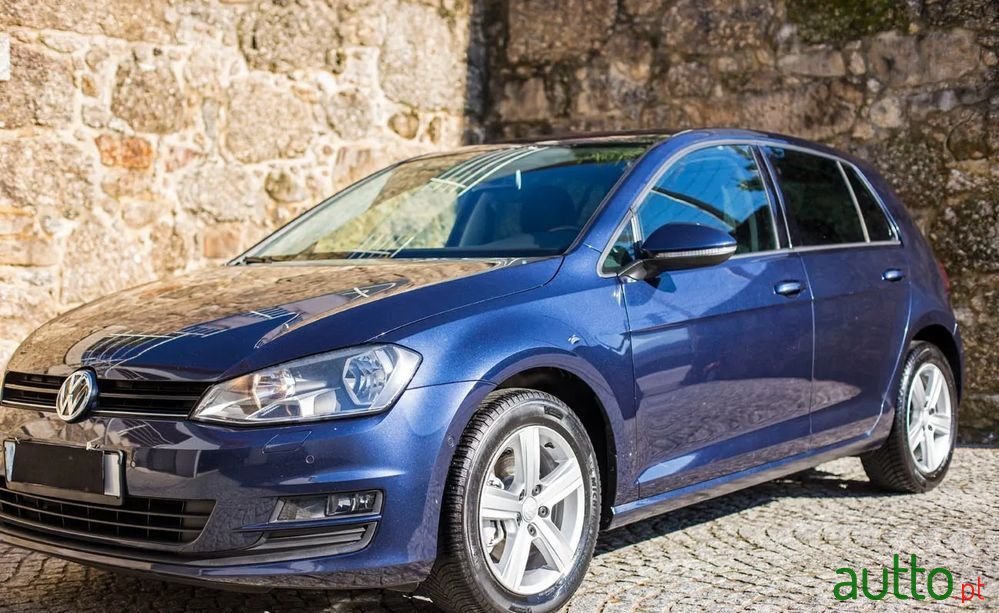 2013' Volkswagen Golf photo #5