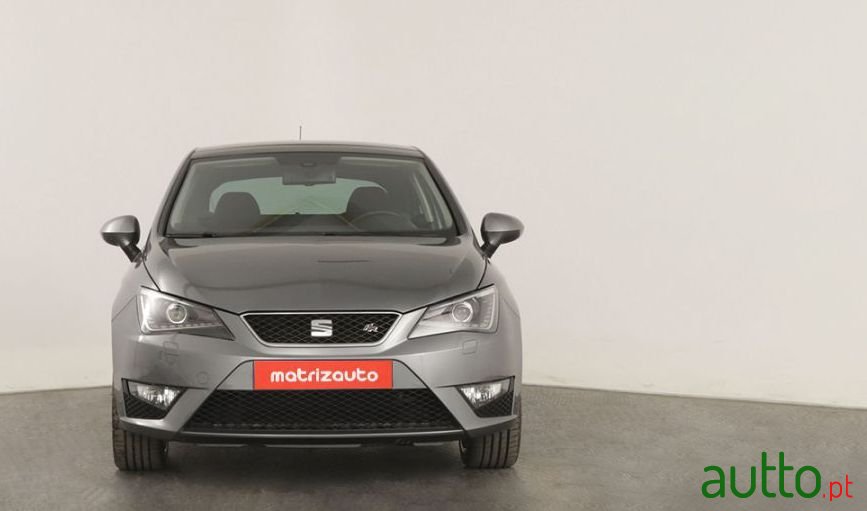2014' SEAT Ibiza photo #2