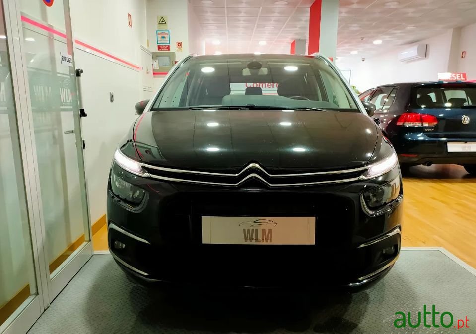 2018' Citroen C4 Grand Picasso photo #2