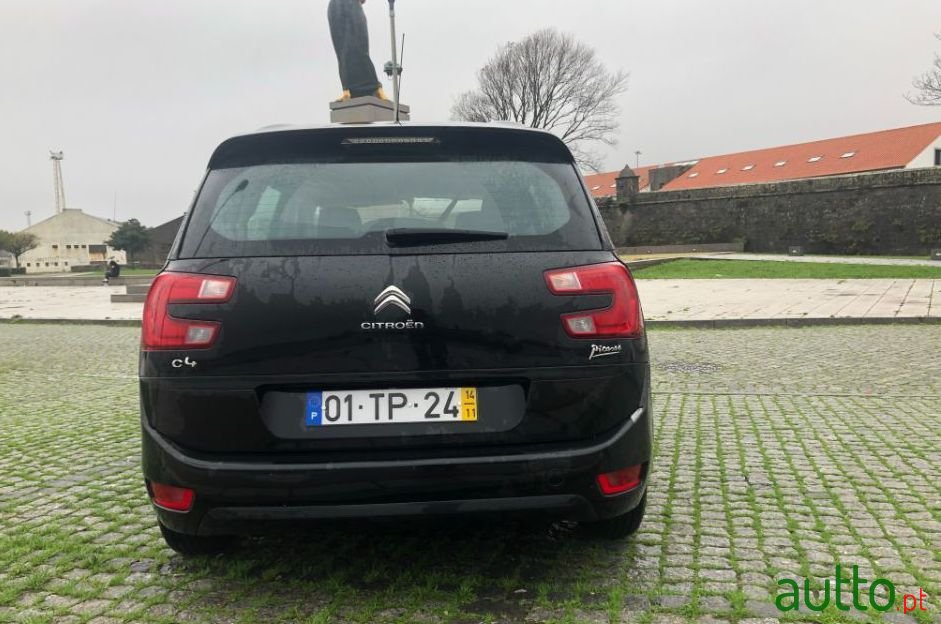 2014' Citroen C4 Grand Picasso photo #2