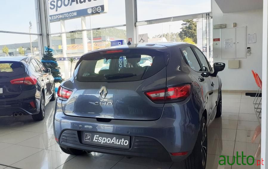 2017' Renault Clio photo #3