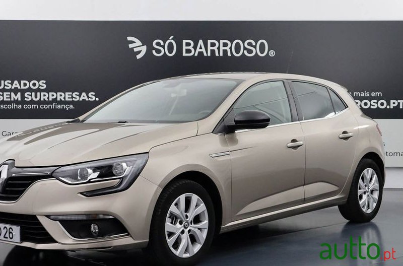 2019' Renault Megane photo #2