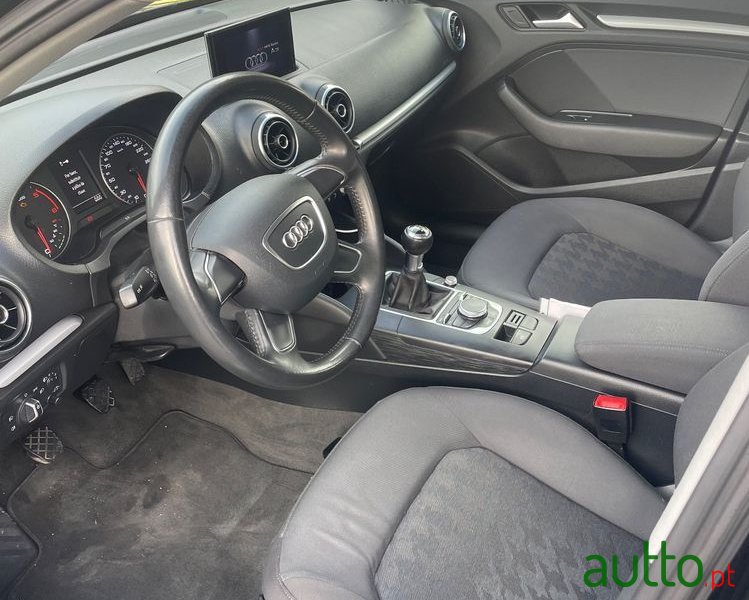 2015' Audi A3 Sportback photo #6
