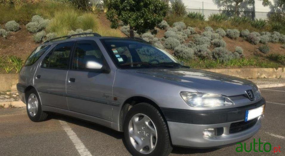 1998' Peugeot 306 Break photo #2