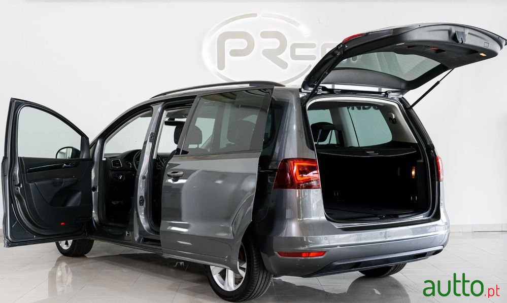 2016' SEAT Alhambra photo #5
