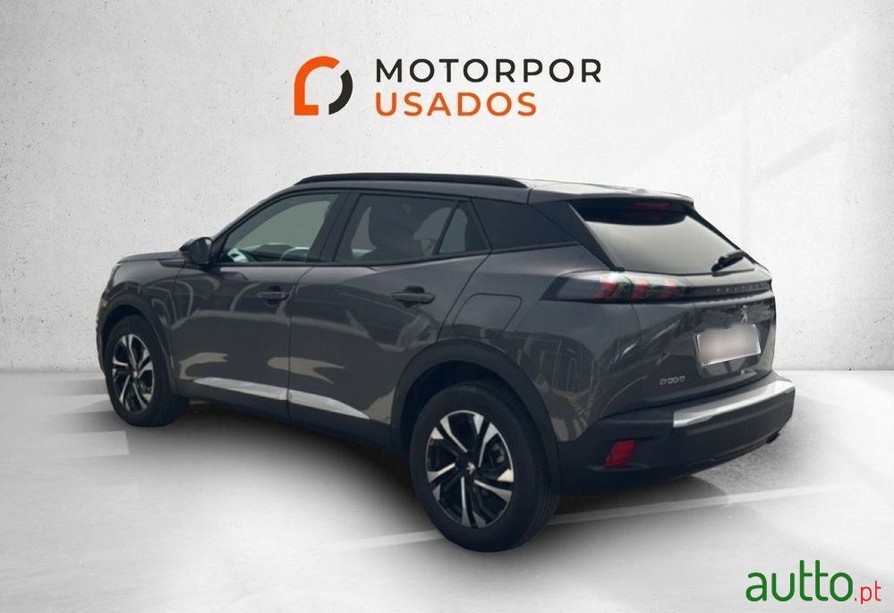 2023' Peugeot 2008 photo #6