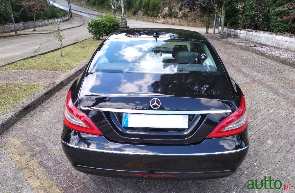 2011' Mercedes-Benz Cls-250 photo #5