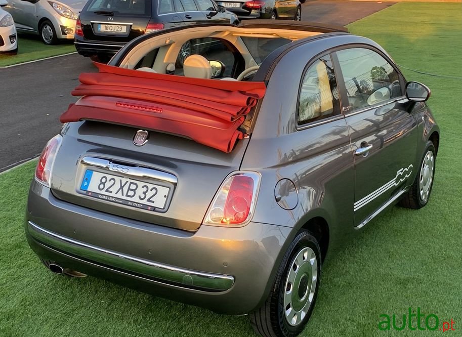 2011' Fiat 500 C photo #1